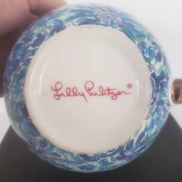 Lilly Pulitzer 19 oz Blue/Purple Ceramic Coffee  Mug. - Picture 3 of 6
